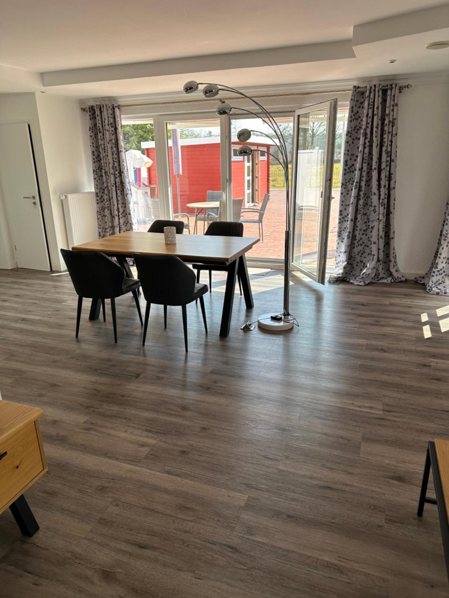 Ferienwohnung Christine Jever Esterno foto